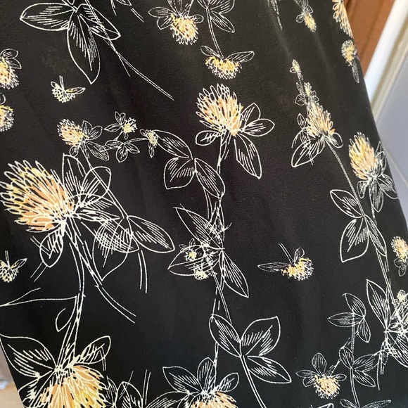 Max Studio Black and Creme Floral Wrap Dress - Picture 3 of 3